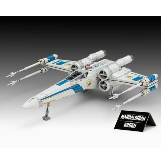 Revell Star Wars The Mandalorian & Grogu New Republic X-Wing Fighter Model Kit 06791