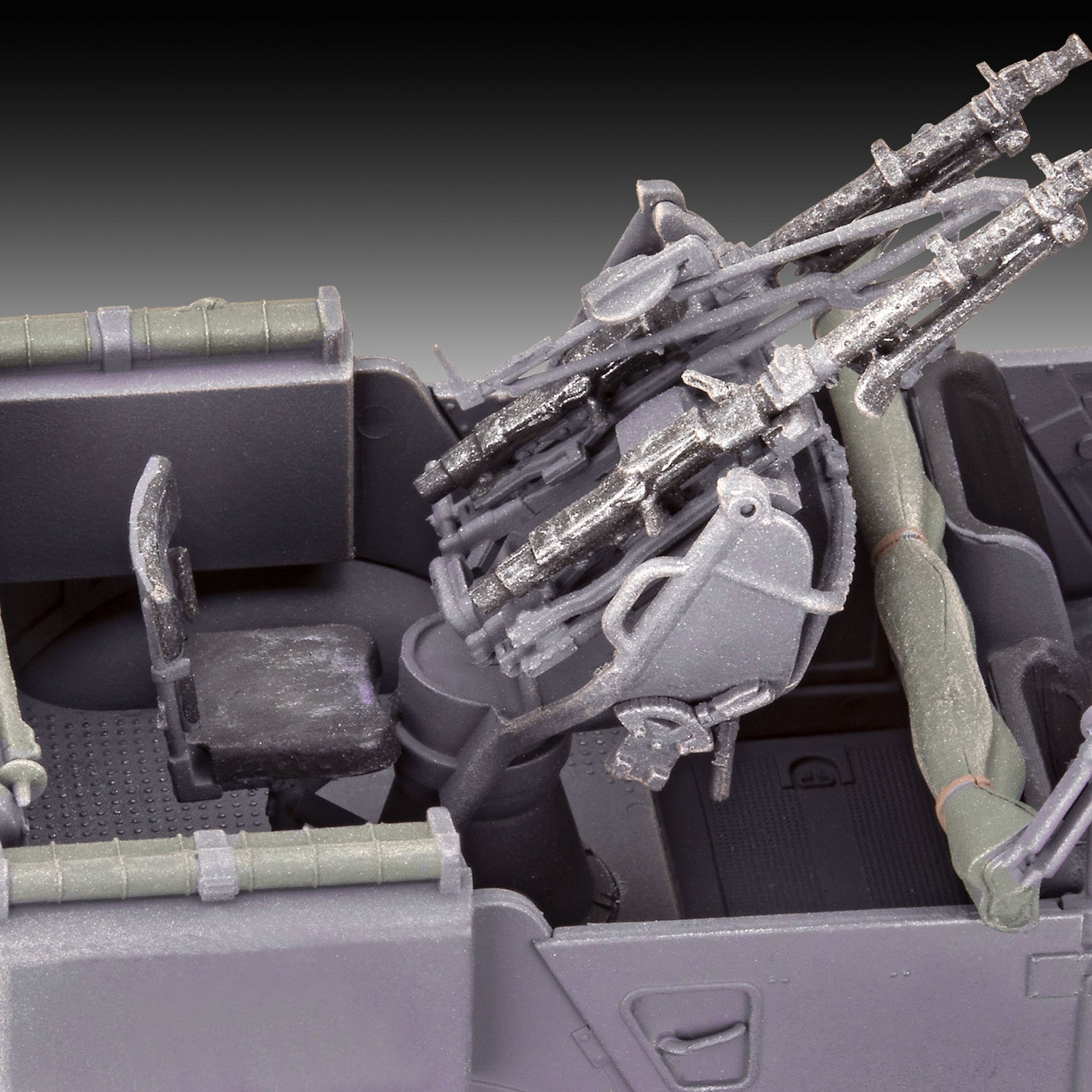 Revell le. gl. Einheits-PKW 4 Truck Model Kit German Military Alternate 6