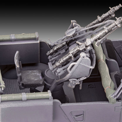 Revell le. gl. Einheits-PKW 4 Truck Model Kit German Military Alternate 6