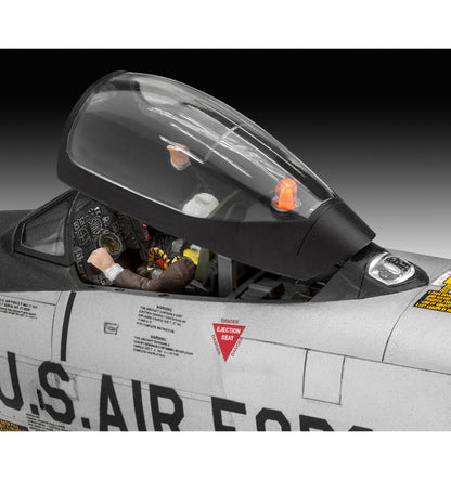 Revell F-86D Dog Sabre 1:48 Flugzeug-Modellbausatz