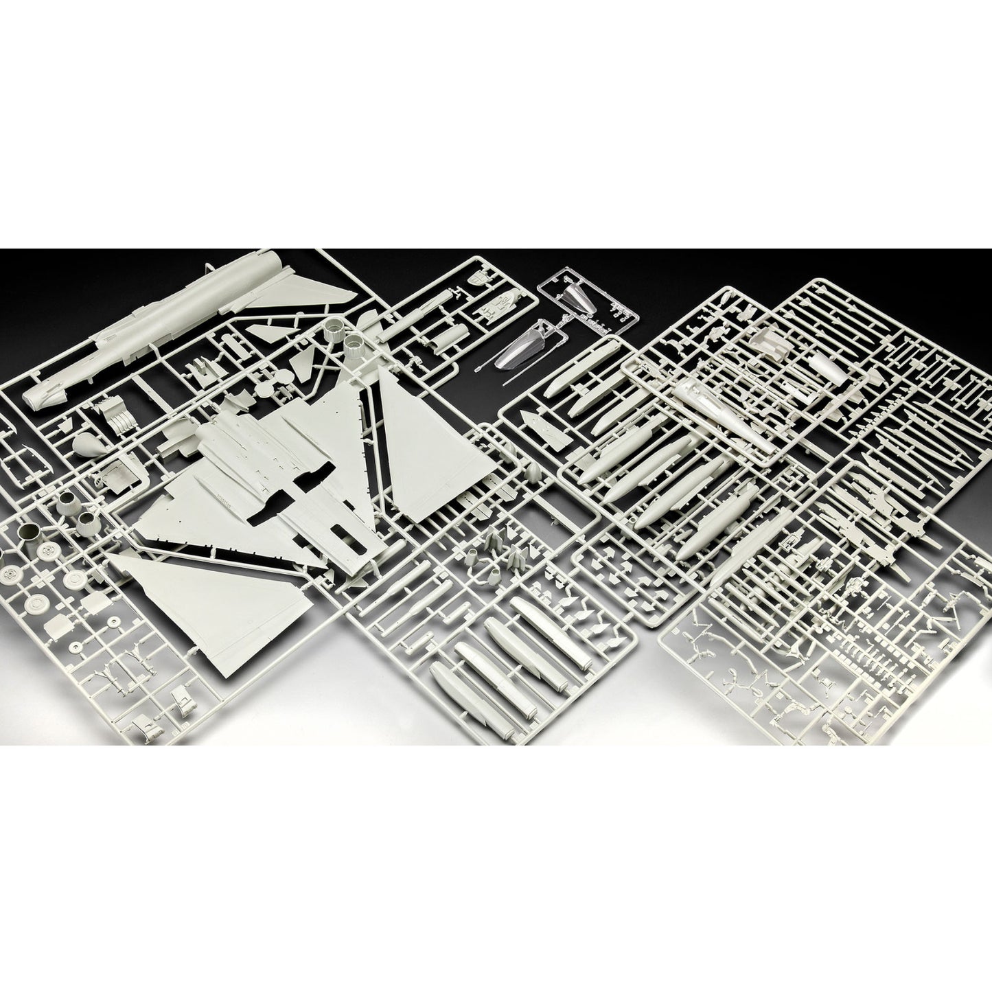 Revell Eurofighter Typhoon Baron Spirit 1:48 Flugzeug-Modellbausatz