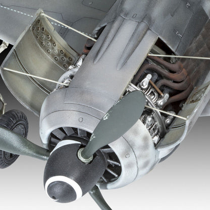 Revell Fw190 A-8/R-2 Sturmbock 1:32 Plane Model Kit WW2 German Plane 03874 Alternate 3