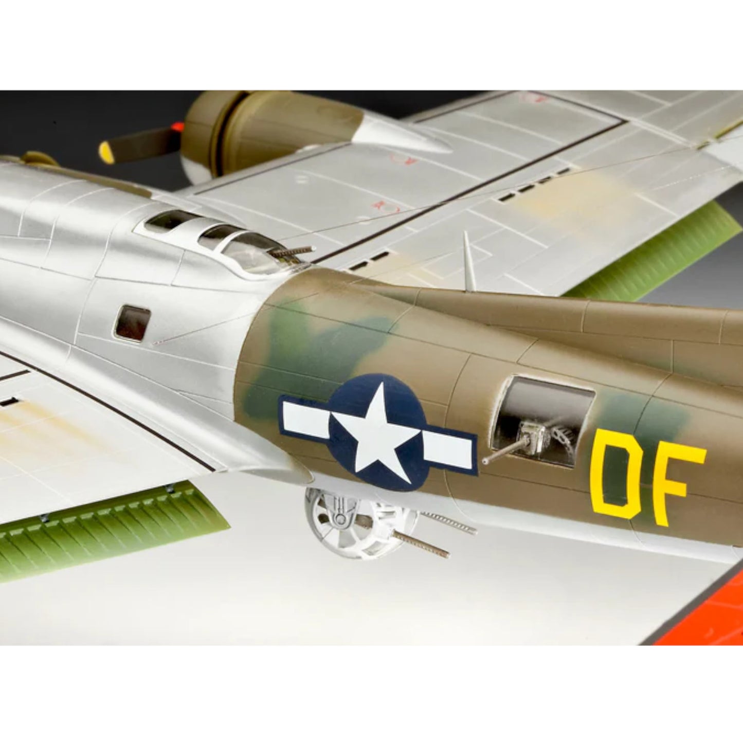 Maquette d'avion Revell B17G Flying Fortress à l'échelle 1:72