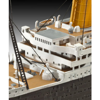 Revell RMS Titanic 1:700 Scale Ship Model Kit 05210