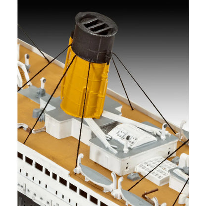 Revell RMS Titanic 1:700 Scale Ship Model Kit 05210