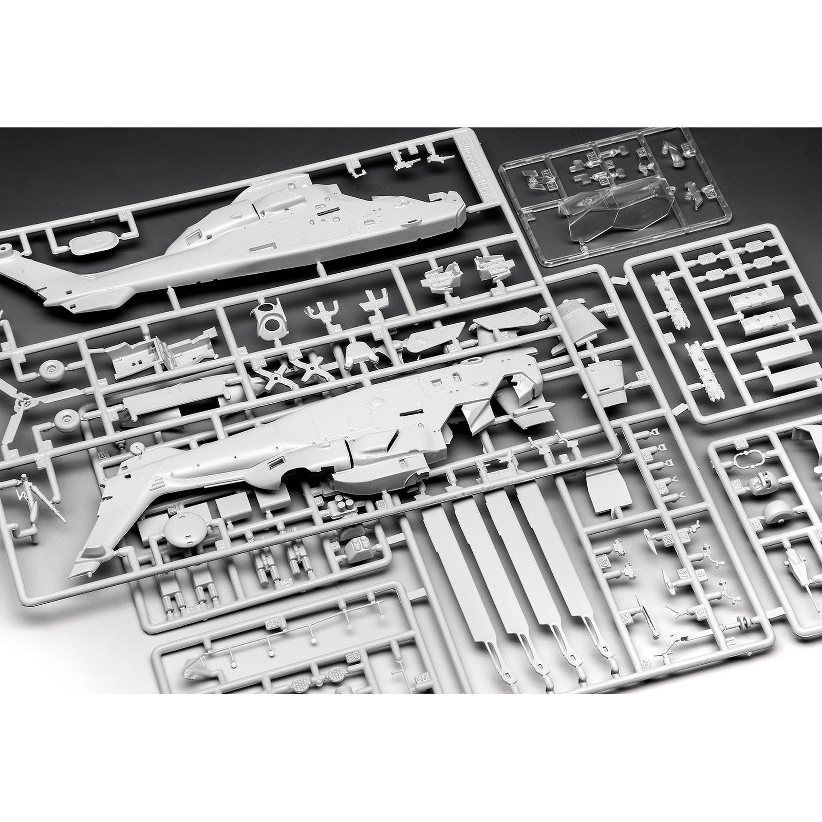 Revell James Bond Eurocopter Tiger Gift Set Helicopter Model Kit 007 Goldeneye Alternate 7