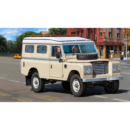 Revell Land Rover Series III LWB (Commercial) Car Model Kit 1:24 07056