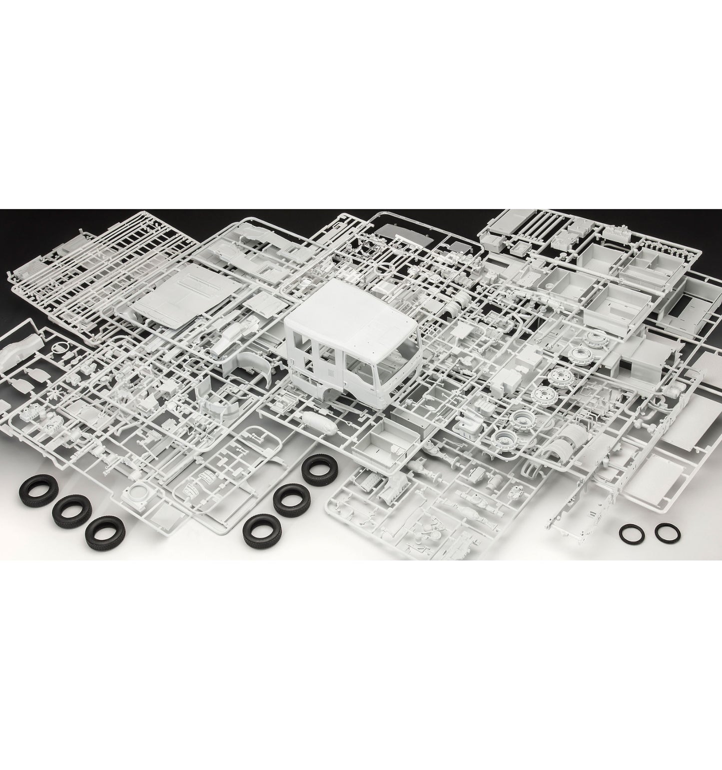 Revell MAN TGM / Schlingmann HLF 20 VARUS 4x4 1:24 Kit de modèle de camion