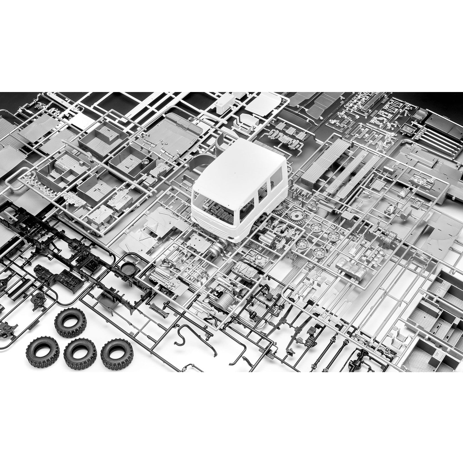 Revell Schlingmann TLF 16/25 Truck Model Kit Rescue Vehicle Fire Truck Alternate 6