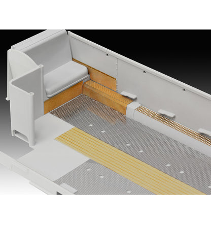 Revell London Bus 1:24 Model Kit Platinum Edition