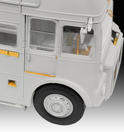 Revell London Bus 1:24 Model Kit Platinum Edition