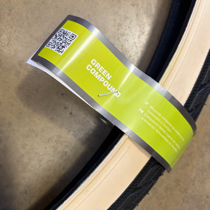 Schwalbe Road Cruiser K-Guard TwinSkin Whitewall Green 700c Bike Tyre