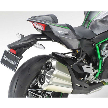 Tamiya Kawasaki Ninja H2 Carbon 1:12 Motorbike Model Kit Alternate 11