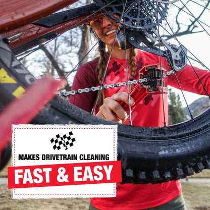 Finish Line Starter Kit Pack Ecotech Degreaser / Wet Chain Lube / Grunge Brush