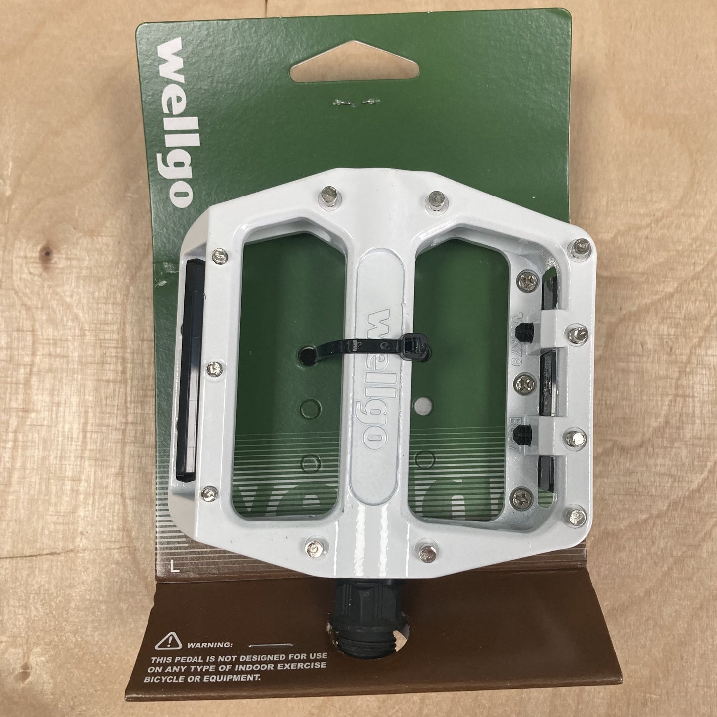 Wellgo B087U 9/16 Inch Platform Bike Pedals