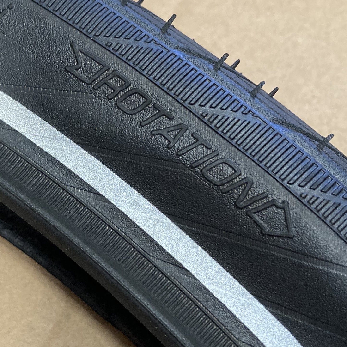 Schwalbe Big Apple Performance RaceGuard 29x2.35 » Pneu de vélo