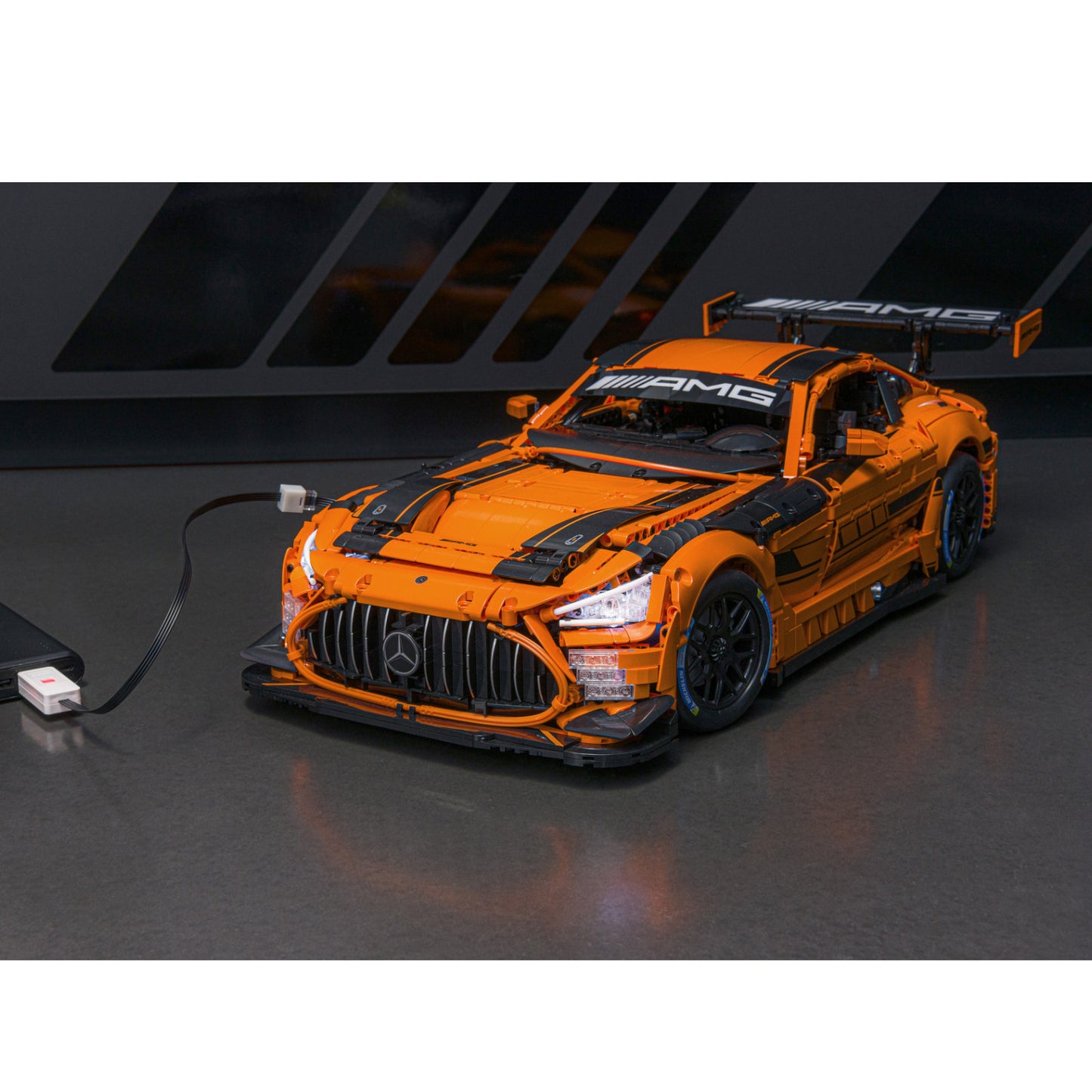 CaDA Mercedes-AMG GT3 Supercar Brick Set 3D Model 5466 Pieces 1:8 C64008W