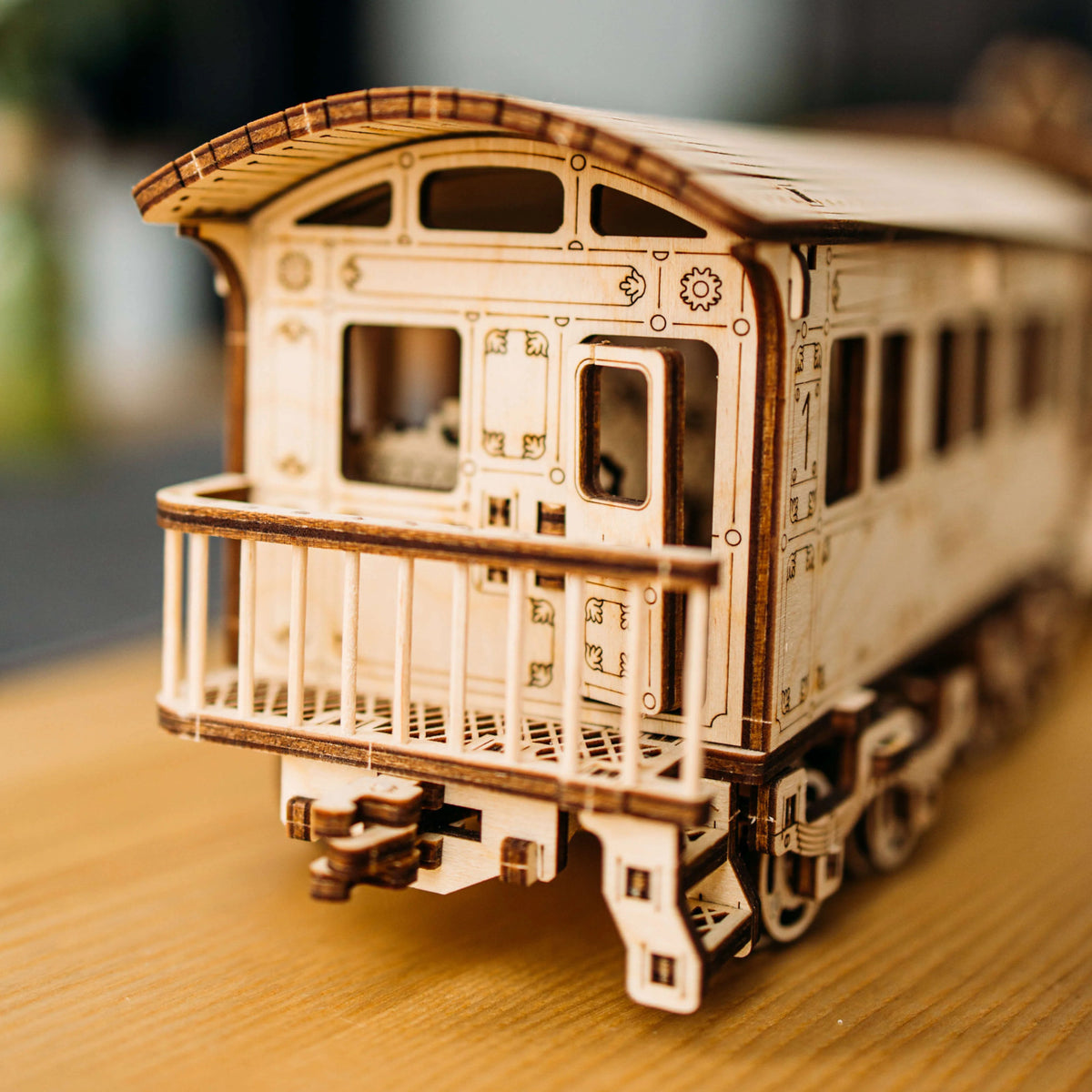 Wood Trick Locomotive R17 Steam Train Wooden Model 3D Puzzle WDTK022