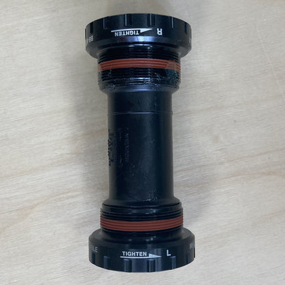 Shimano BB-MT501 HollowTech II Support de pédalier de vélo avec filetage anglais 68/73 mm