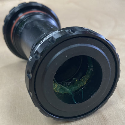 Shimano BB-MT501 HollowTech II Support de pédalier de vélo avec filetage anglais 68/73 mm