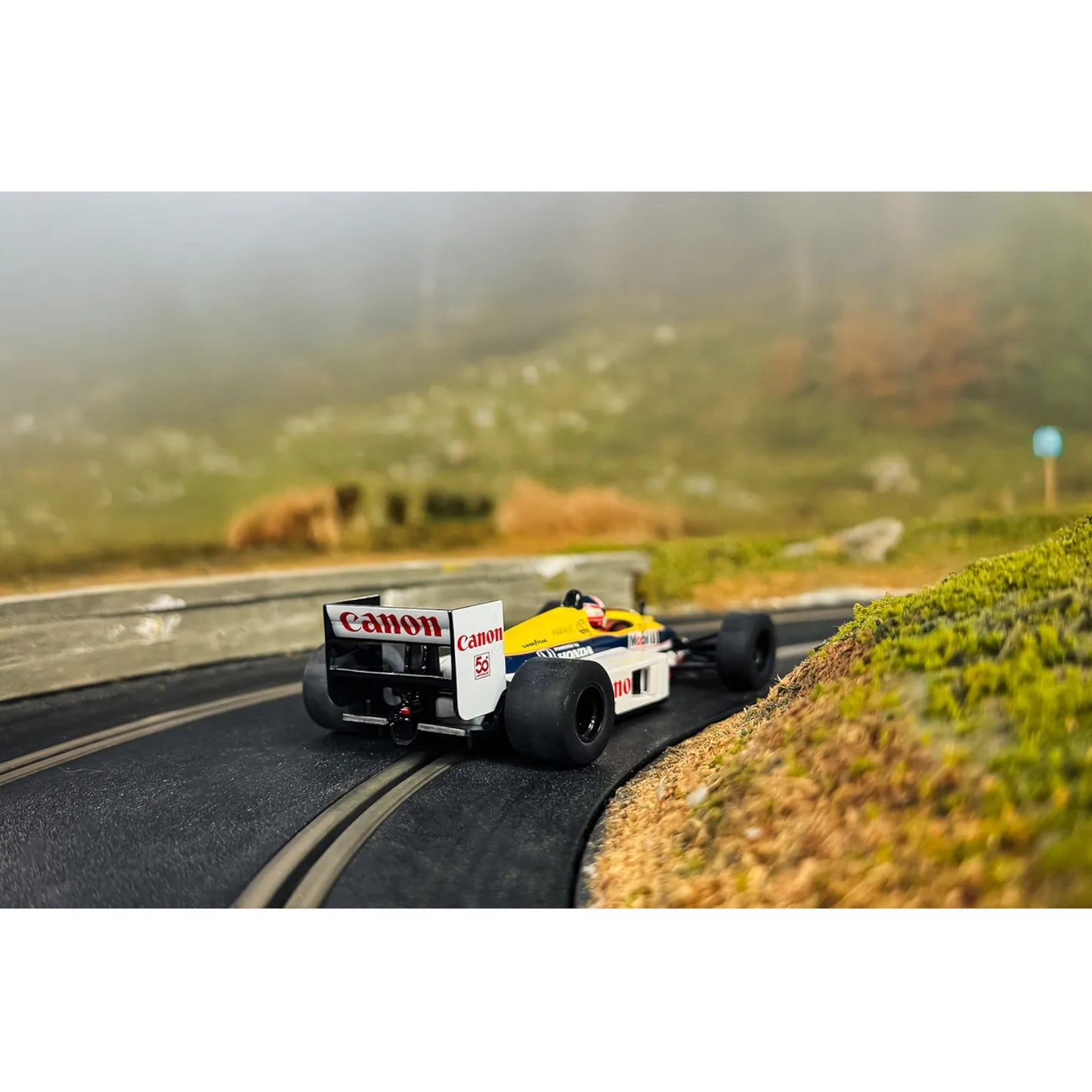 Scalextric Williams FW11B 1987 British Grand Prix Nigel Mansell Scalextric Car Alternate 7