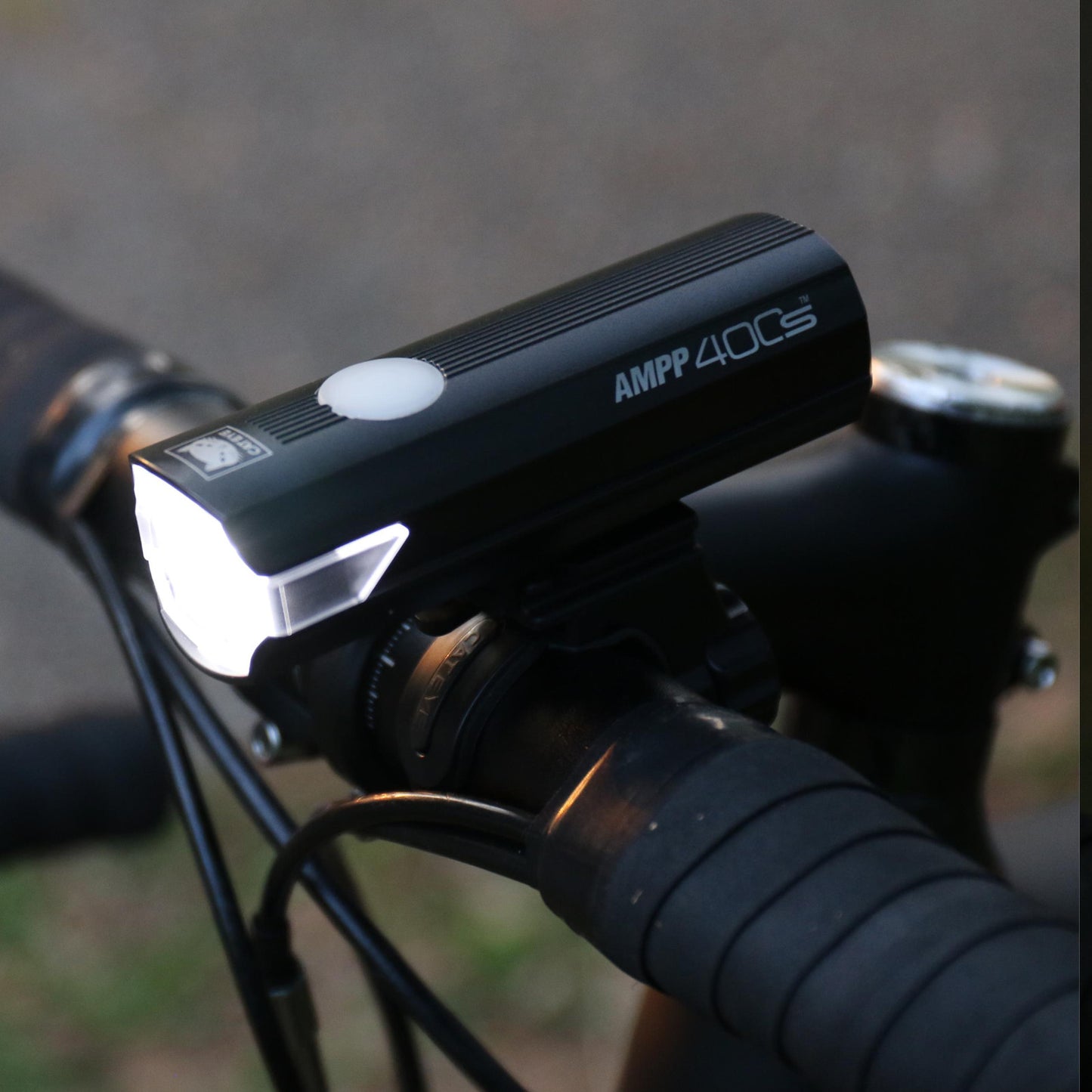 Cateye AMPP 400S Front Bike Light Alternate 1