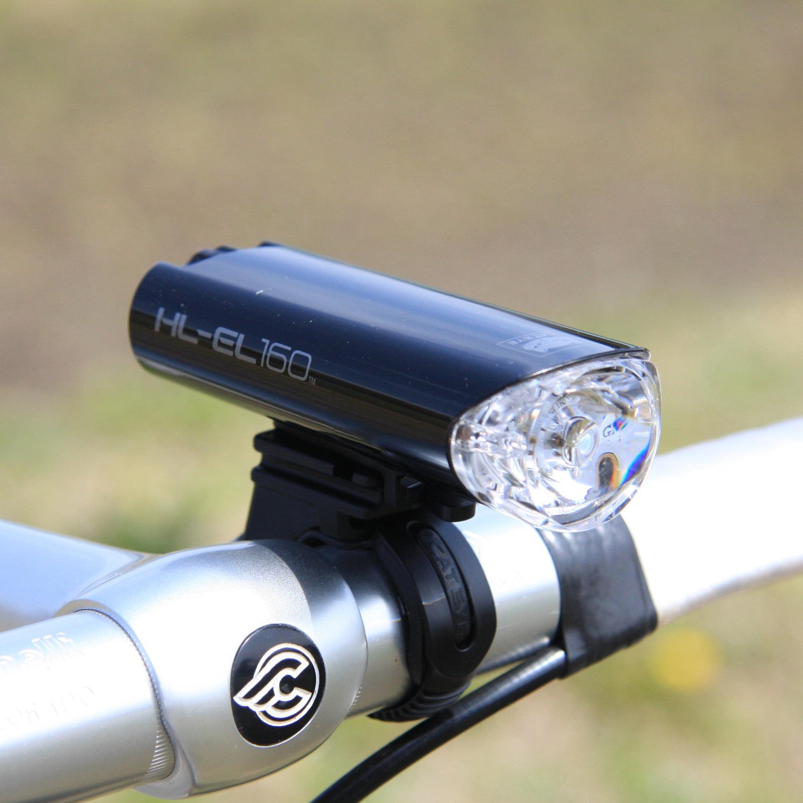 Cateye EL-160 LED Front Bike Light Alternate 1