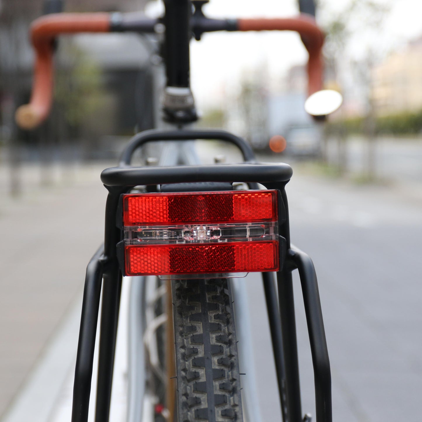 Cateye Reflex Rack Rear Bike Light Alternate 1