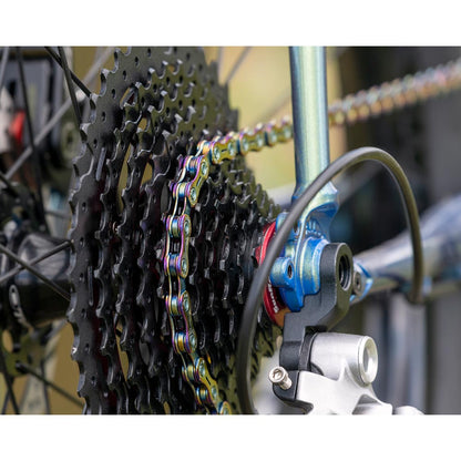Gusset Oil Slick GS-10 1 1/128" 10 Speed Bike Chain Alternate 2