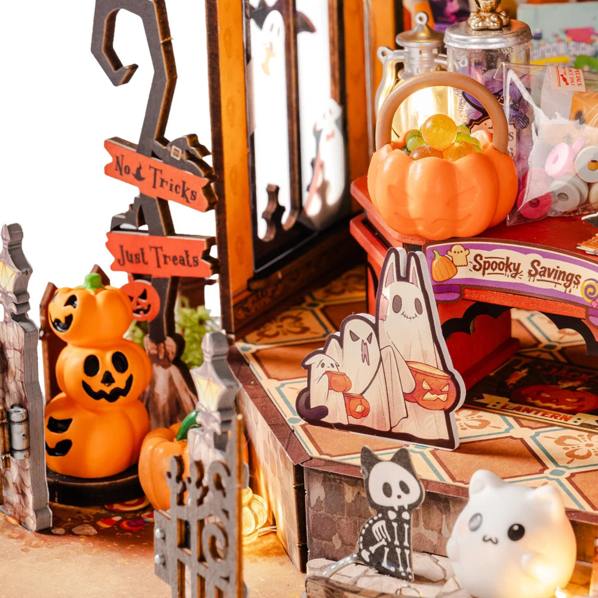 Rolife Haunted Candy House DIY Miniature House DG186 3D Puzzle Alternate 2