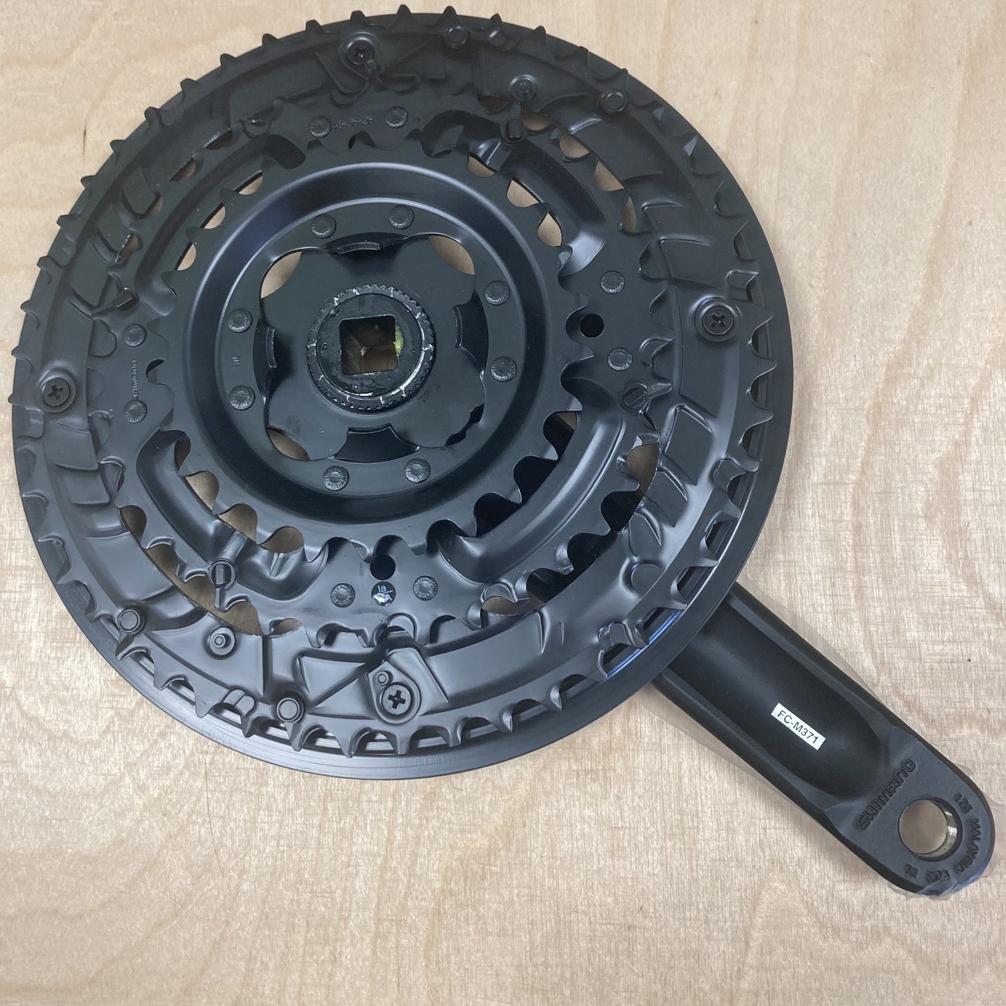 Shimano M371 Square Taper 48/36/26T 175mm 8 Speed Bike Triple Chainset