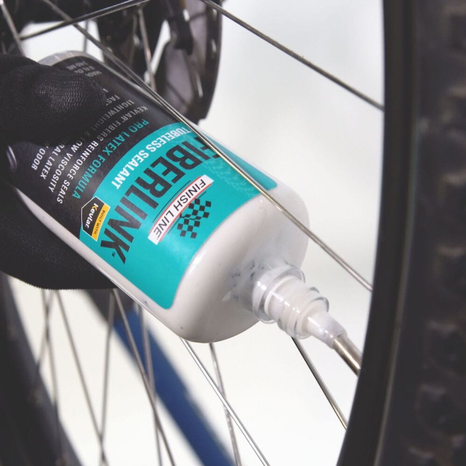 Finish Line FiberLink Tire Sealant 8 oz / 240 ml Bike Tubeless Tyre Sealant Alternate 2