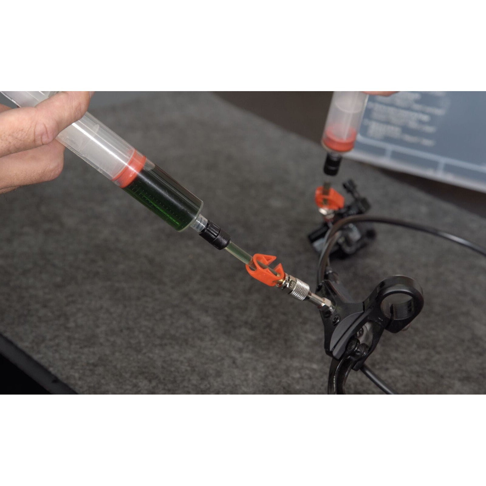 Finish Line Mineral Oil Brake Fluid 16 oz / 480 ml Bike Disc Brake Fluid Alternate 1