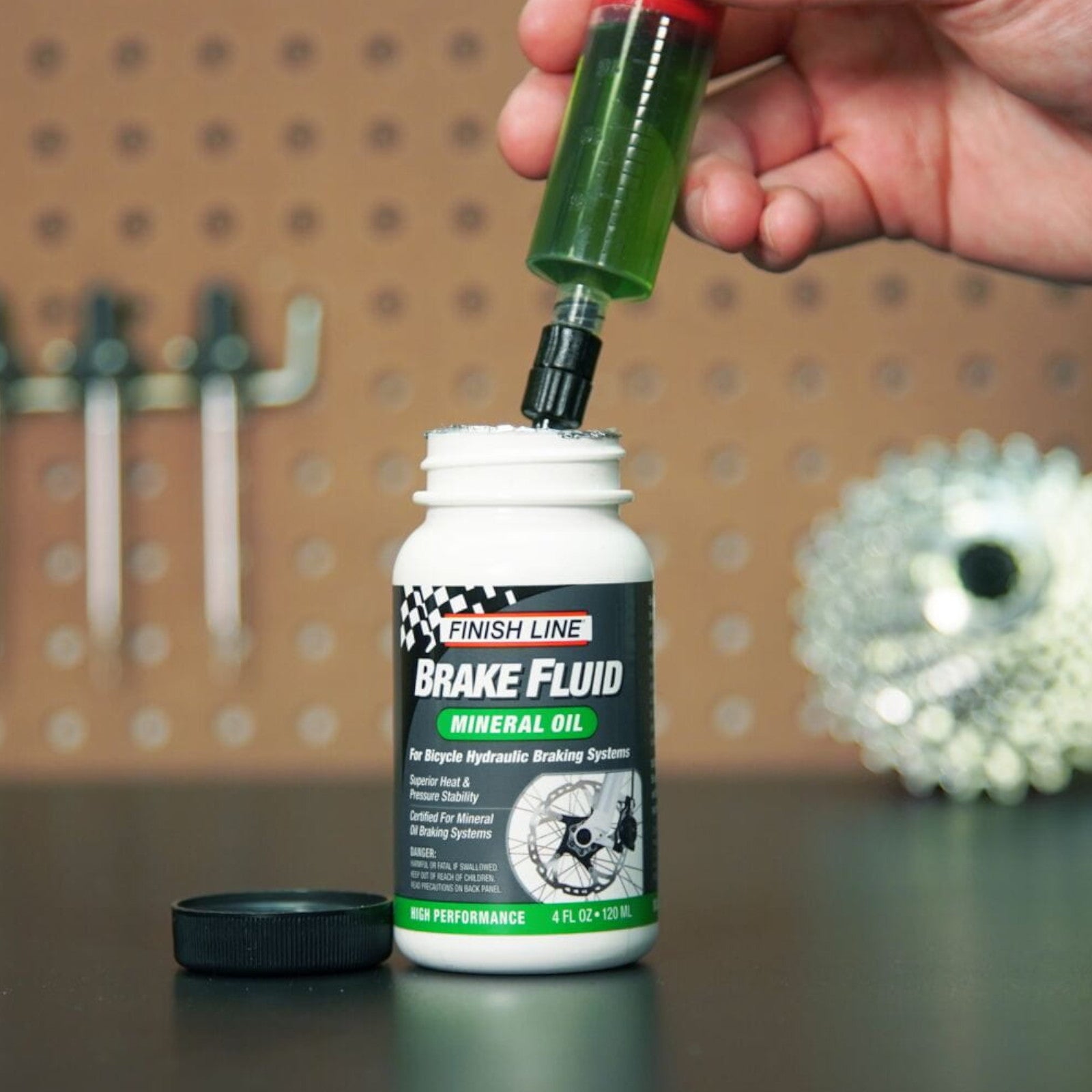 Finish Line Mineral Oil Brake Fluid 32 oz / 960 ml Bike Disc Brake Fluid Alternate 2