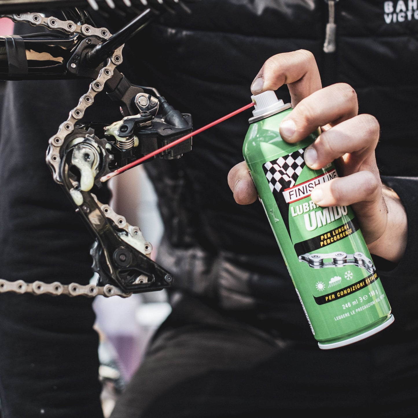 Finish Line Wet Chain Lube (Cross Country) Aerosol 8 oz / 240 ml Bike Chain Lube Alternate 1