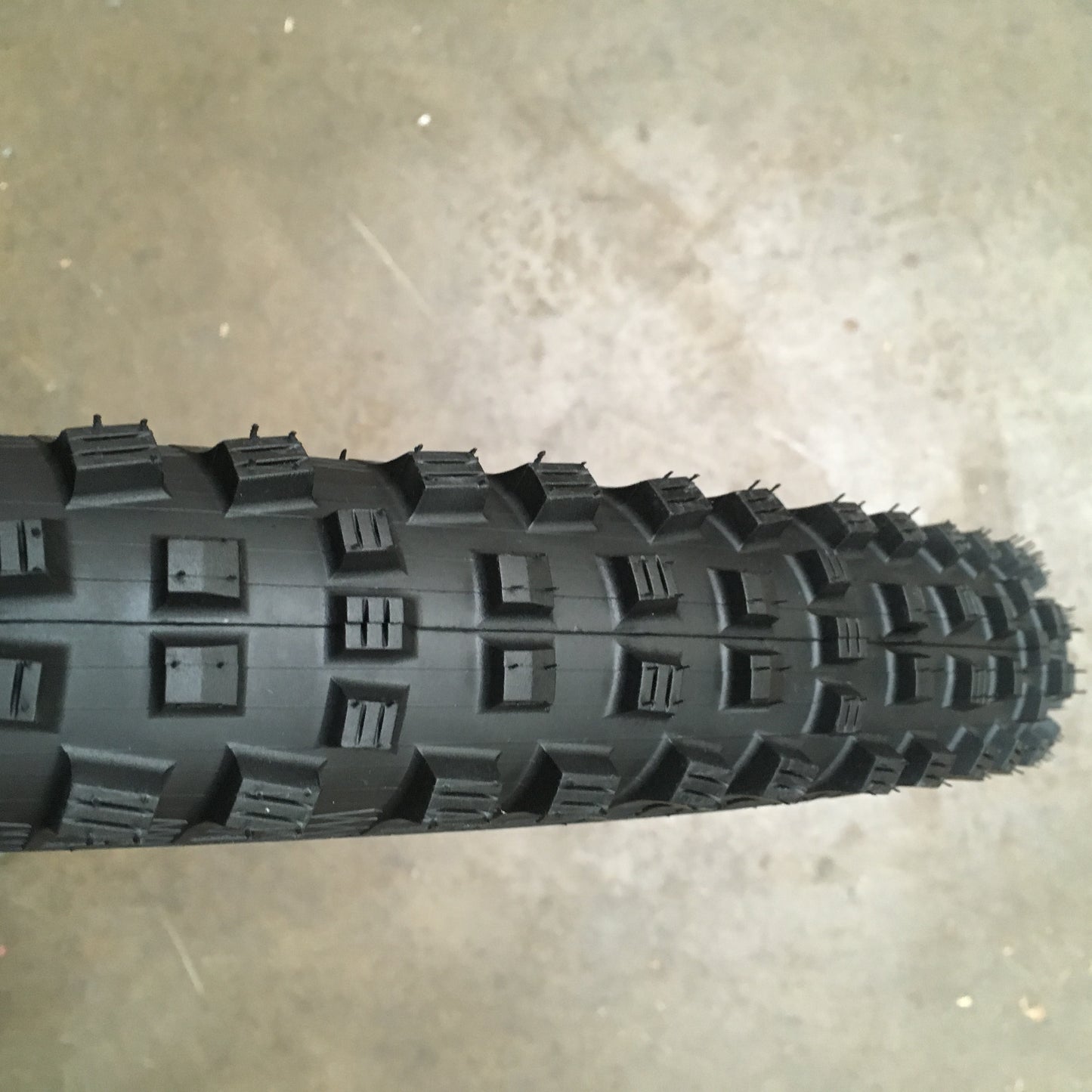 Schwalbe Magic Mary 27.5x2.4" Addix Bike Park Wire 27.5 Inch Bike Tyre Pair of Tyres Alternate 1