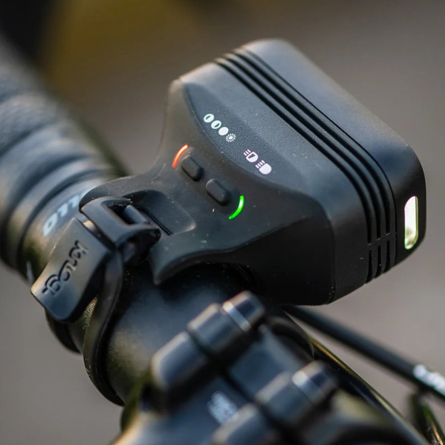 Knog Blinder Road 400 Front Bike Light