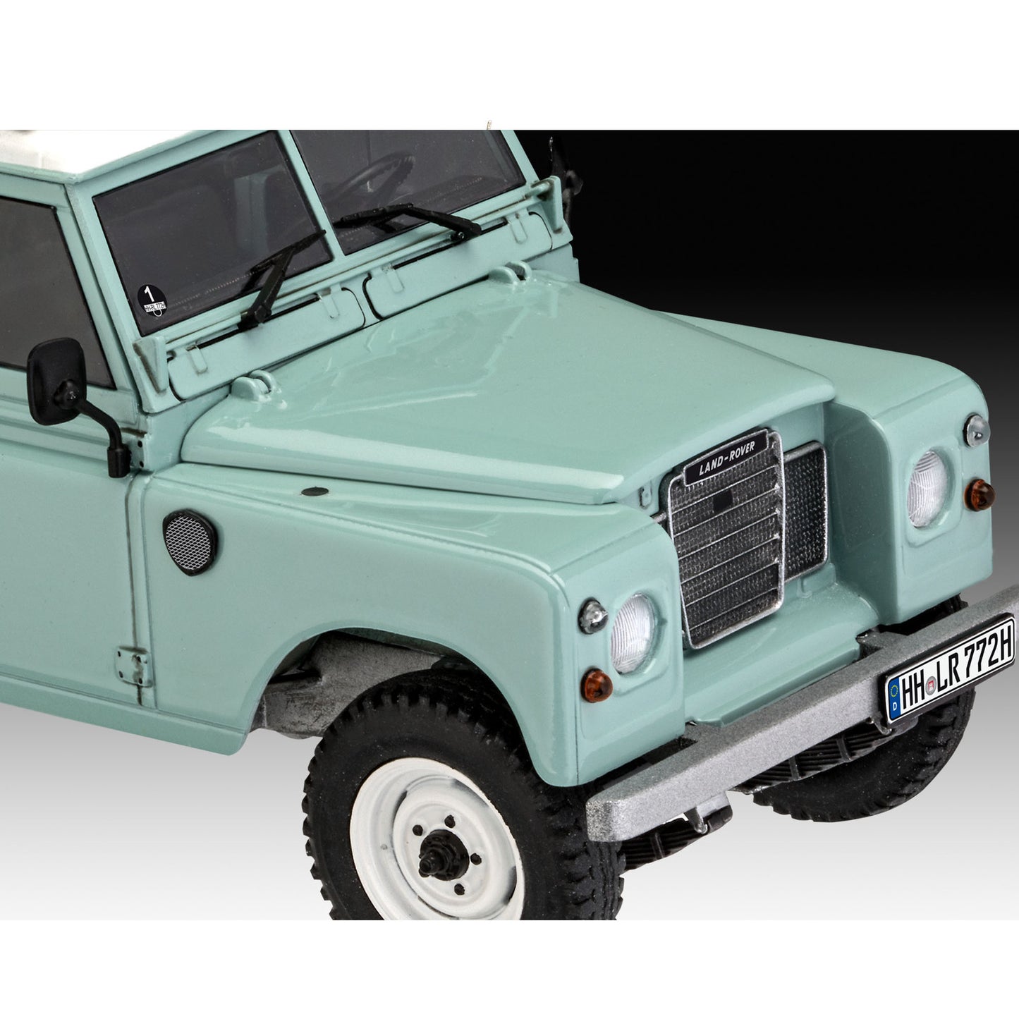 Revell Land Rover Series III 1:24 Classic 4x4 Model Kit
