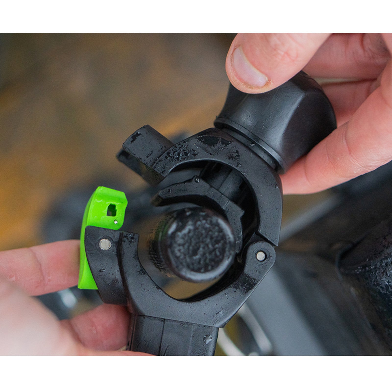 Maver Quick Lock MV-R Keepnet Accessory Bar Fishing Accessory Alternate 3