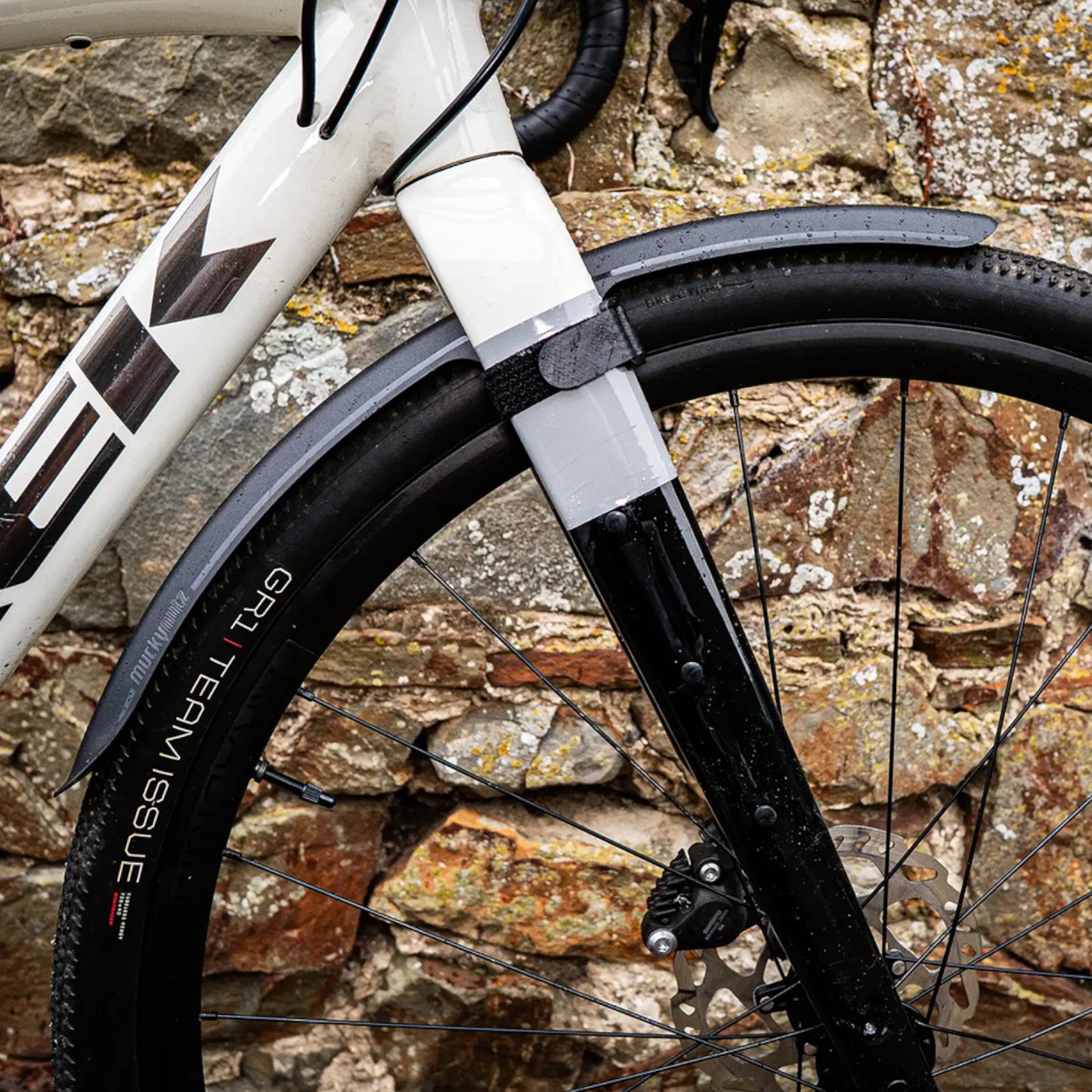 Mucky Nutz Zennor Front Gravel Guard 700c Clip On Front Bike Mudguard Alternate 3