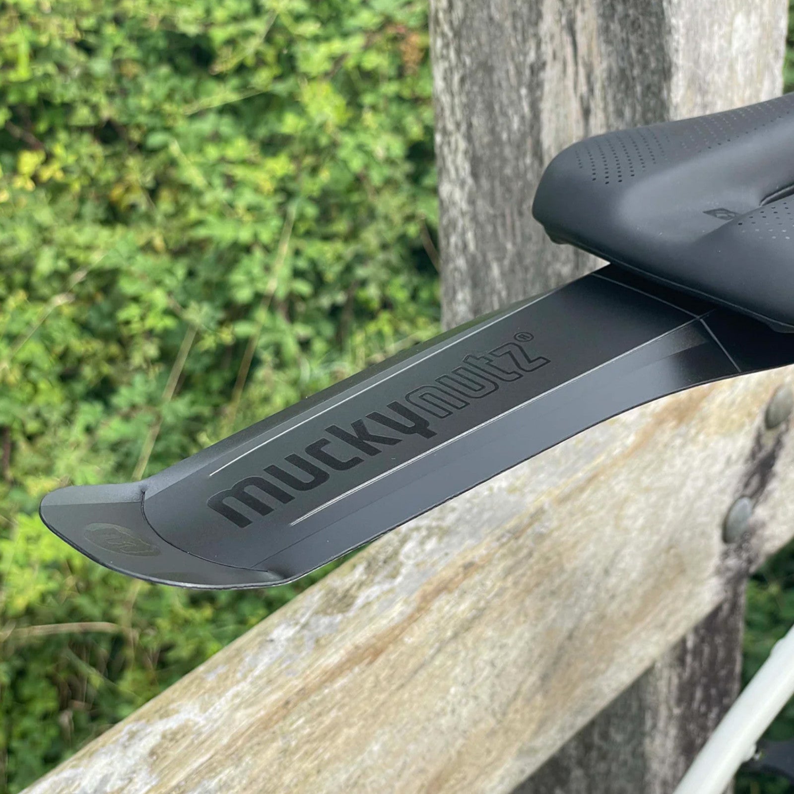 Mucky Nutz Mini Butt Fender Clip On Rear Bike Mudguard Alternate 1