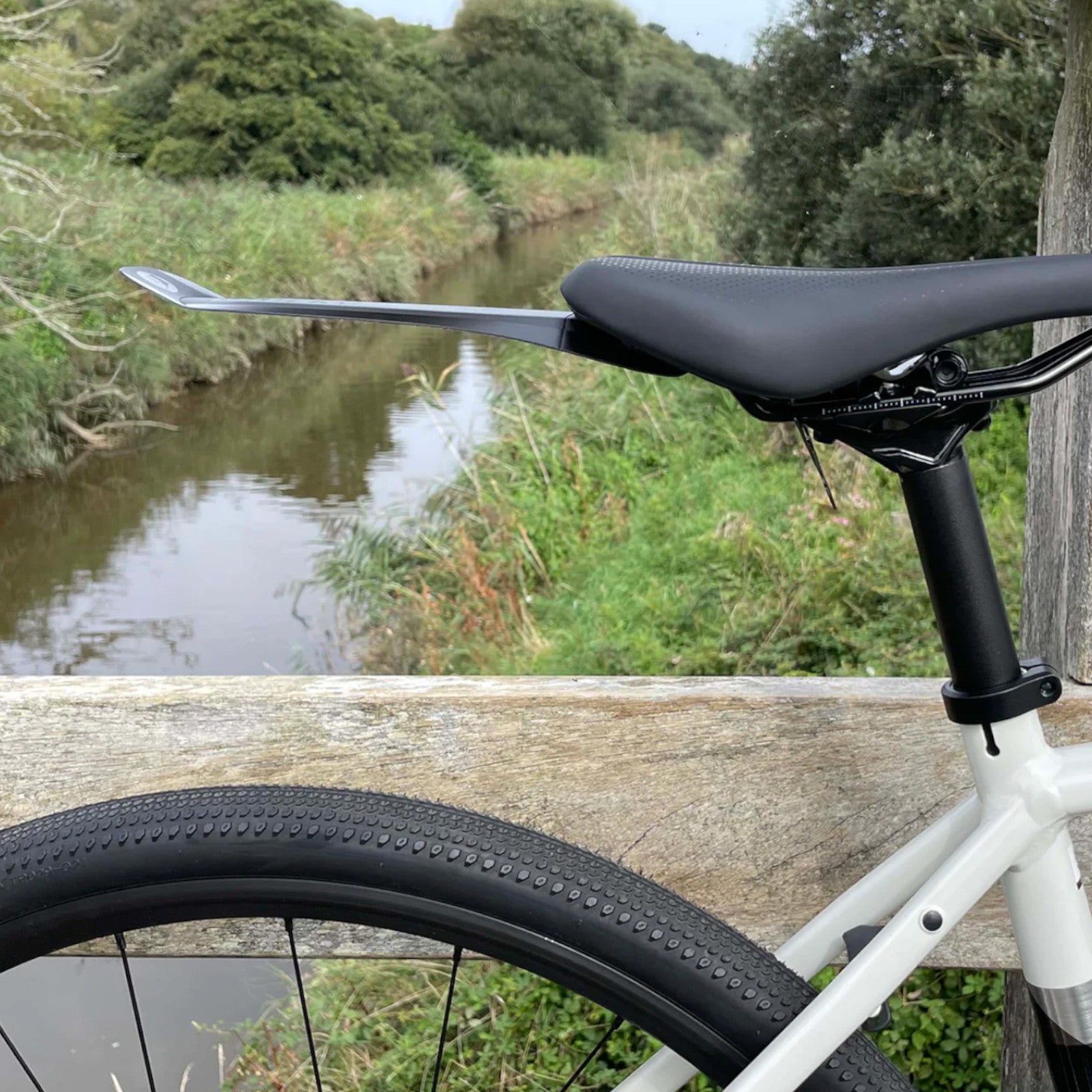 Mucky Nutz Mini Butt Fender Clip On Rear Bike Mudguard Alternate 2