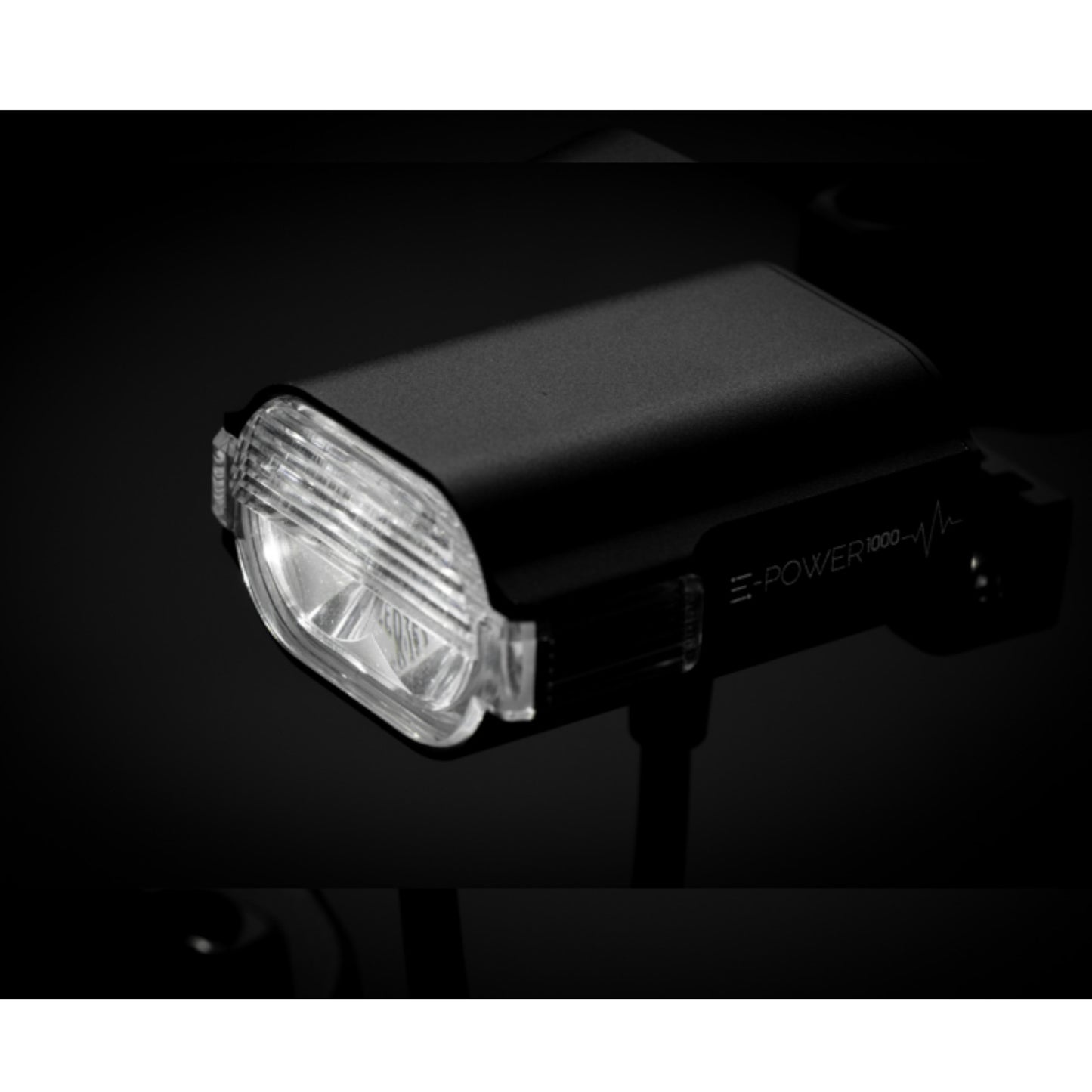 Moon E-Power 1000 lumen E-Bike Front E-Bike Light Alternate 2