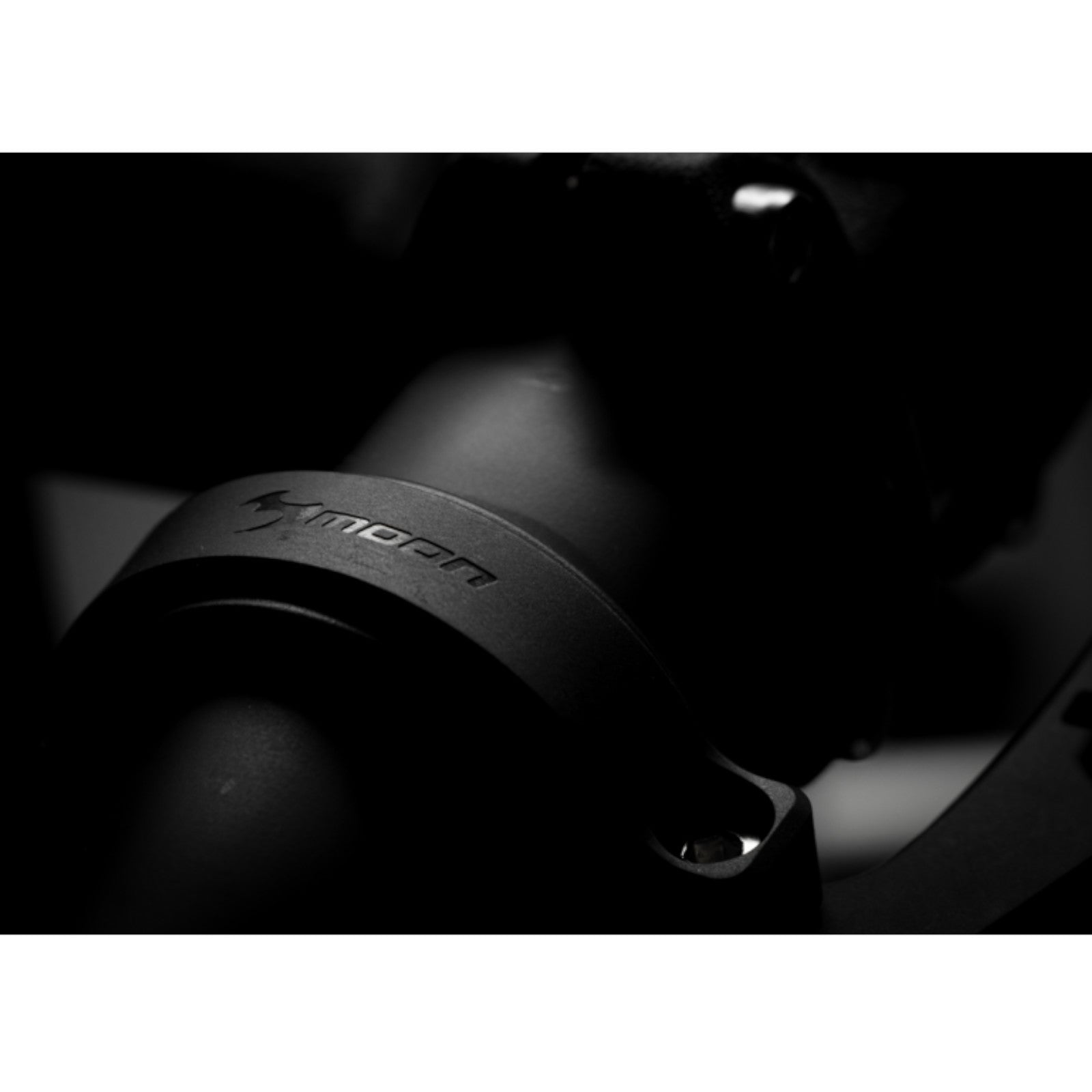 Moon E-Power 1000 lumen E-Bike Front E-Bike Light Alternate 4