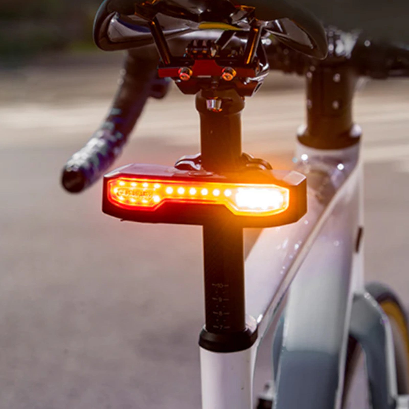 Ravemen NT101 Smart Bike Tail Light Rear Bike Light Alternate 4