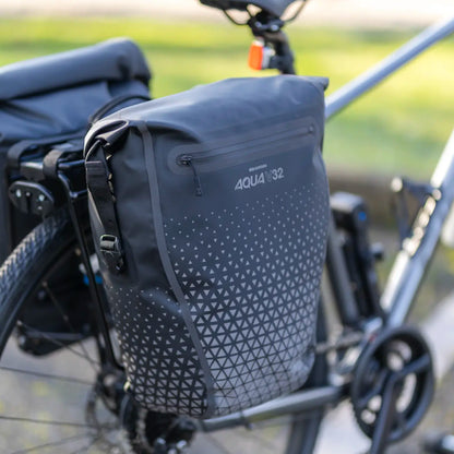 Oxford Aqua V 32 Extreme Visibility Double Rear Bike Pannier Bags Alternate 10