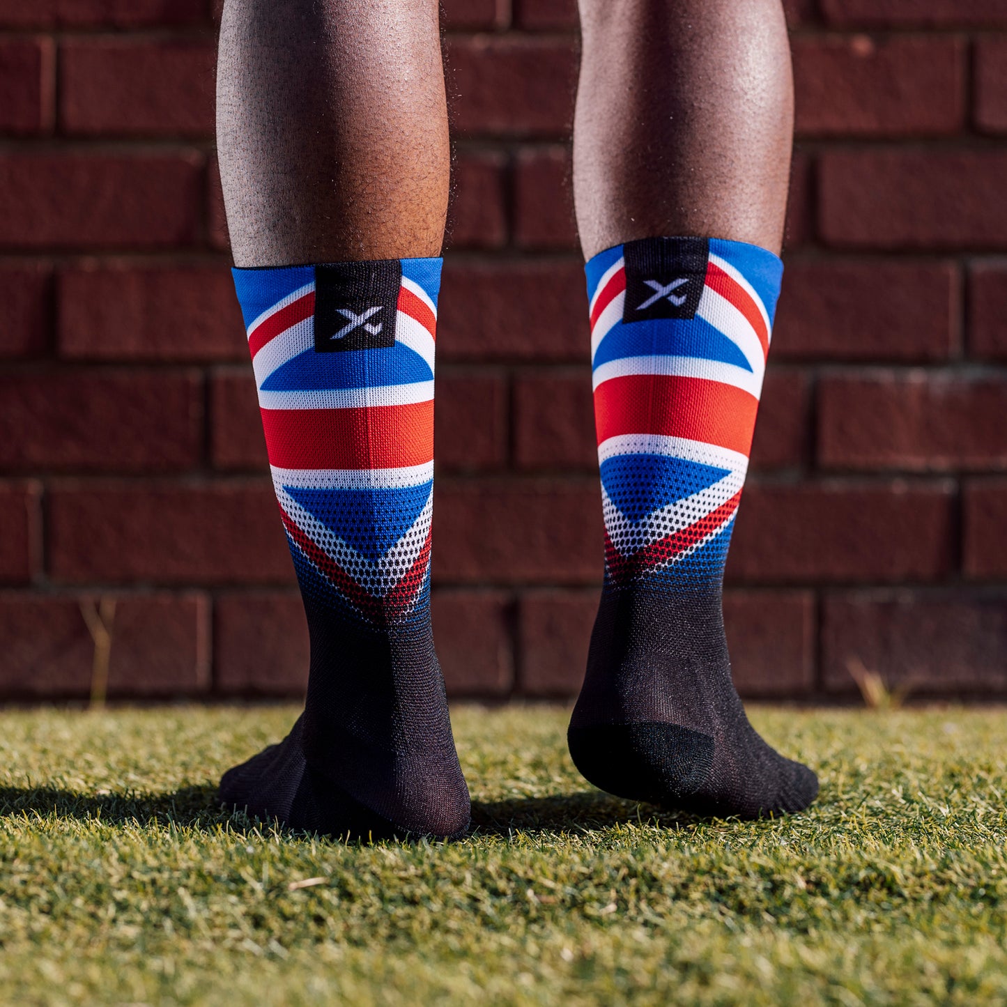 Sox Footwear United Kingdom Flag Black Premium Crew Men's Cycling Socks Alternate 2