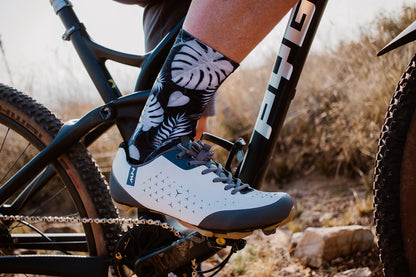 Sox Footwear Dark Night Mono-Chrome Premium Crew Men's Cycling Socks Alternate 1