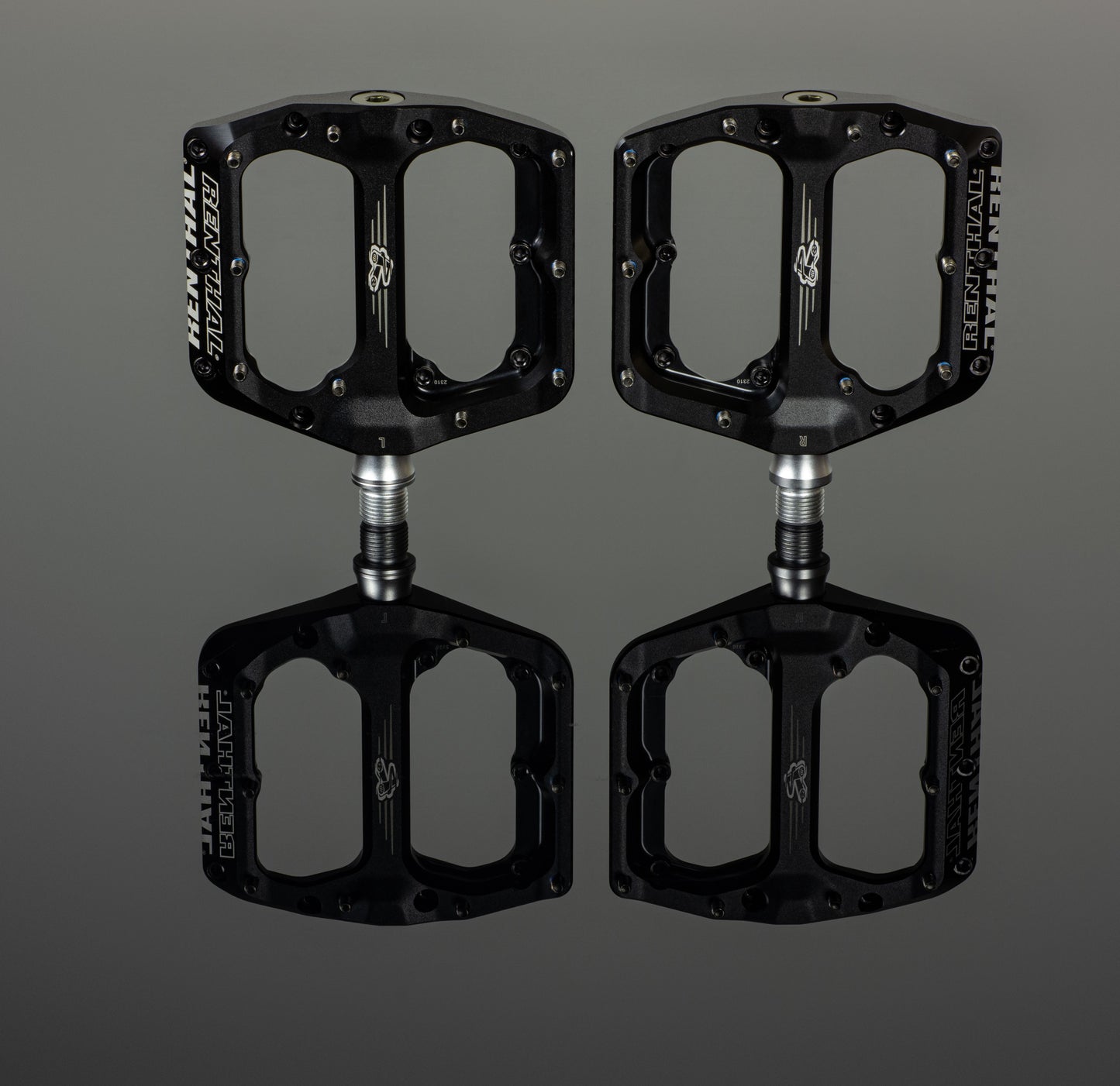 Renthal Revo-F Platform Pedals CNC Flat Alloy - Black