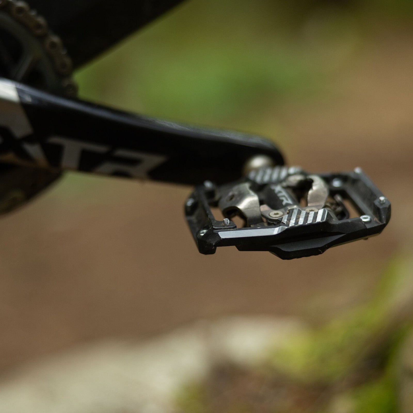 Shimano PD-M9220 XTR Trail Wide Platform Shimano SPD Clipless Bike Pedals Alternate 6